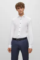 Camisa de vestir slim fit en algodón elástico planchado fácil