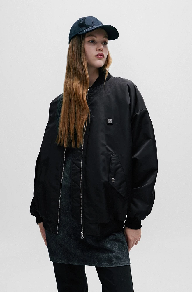 Cazadora bomber oversize fit de tejido repelente al agua