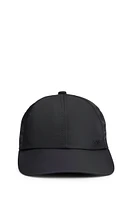 Water-repellent six-panel cap with metal logo