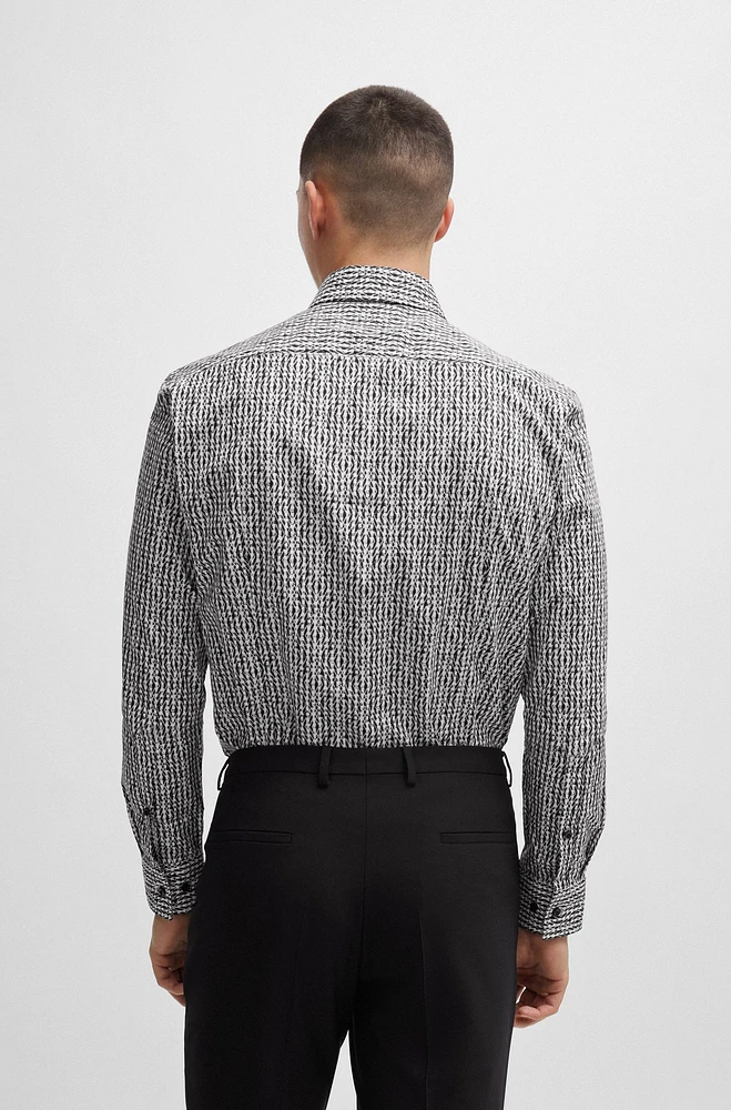 Camisa slim fit en popelín de algodón estampado