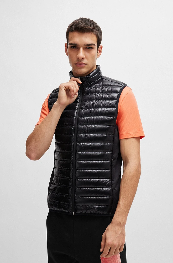 Lightweight water-repellent gilet with down filling