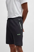 Shorts with 3D-molded logo