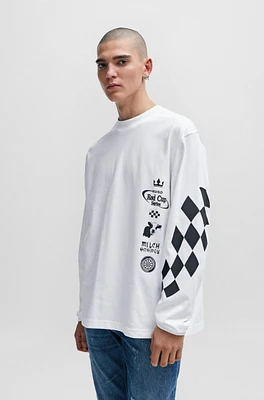 Camiseta de punto algodón con estampados inspirados en las carreras
