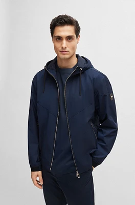 Water-repellent hooded jacket a regular fit