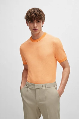 Short-sleeved sweater with micro structure