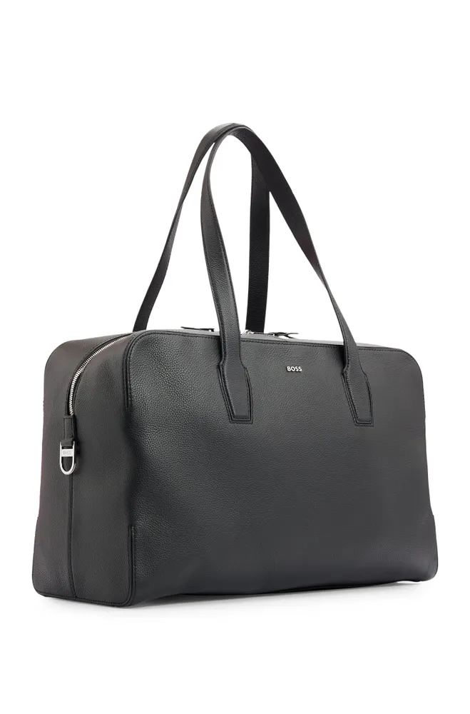 Zipped holdall in grained leather with logo lettering