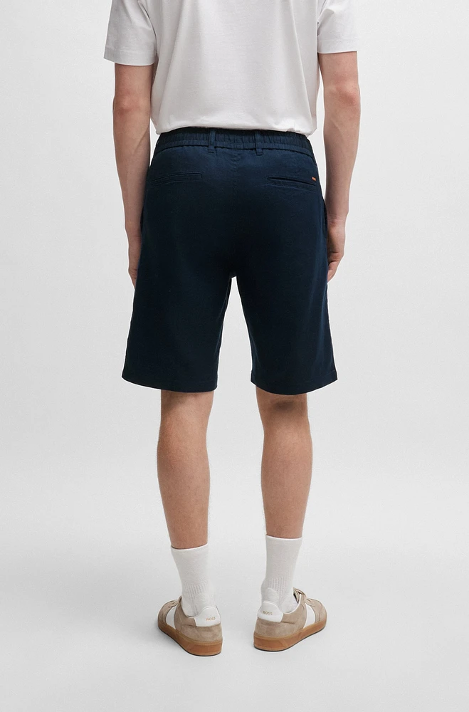 Shorts tapered fit en mezcla de lino