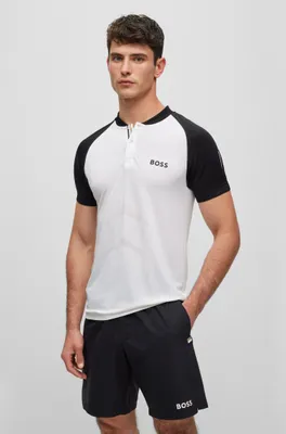 Slim-fit polo shirt with seamless knit