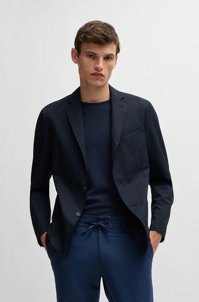 Slim-fit jacket wrinkle-resistant mesh