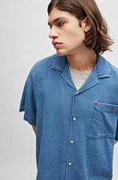 Camisa de manga corta oversize fit en denim algodón azul