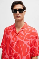 Relaxed-fit shirt seasonal print with camp collar