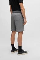 Shorts regular fit en rizo de algodón con cordón