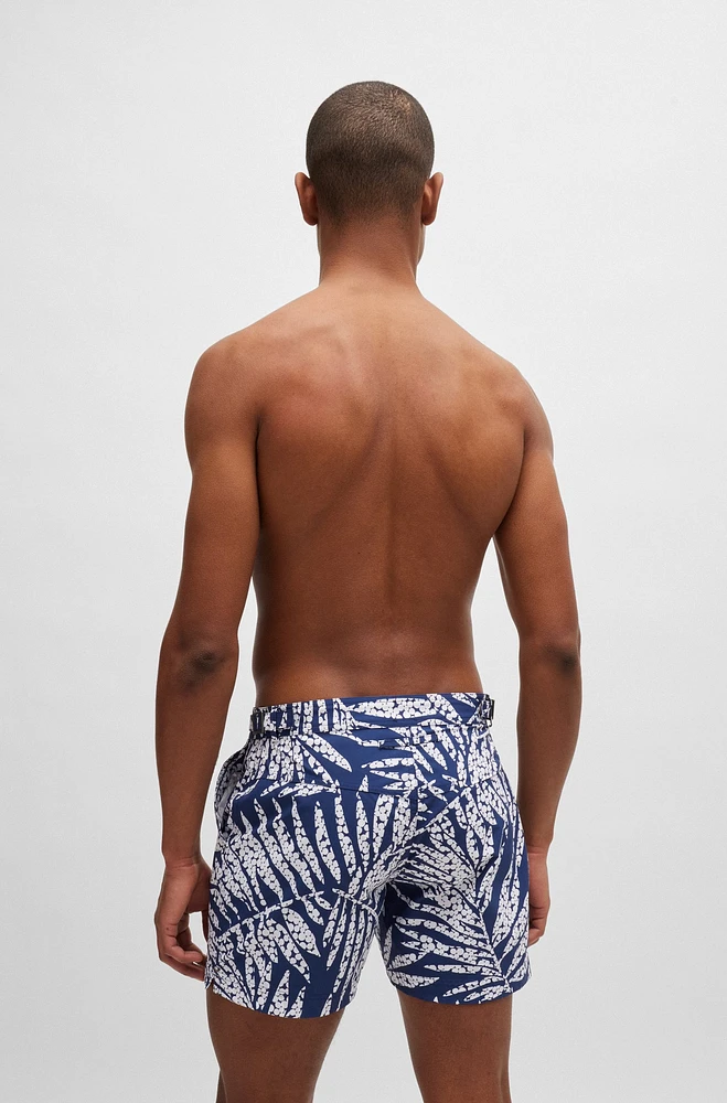 Fully lined swim shorts quick-drying printed fabric
