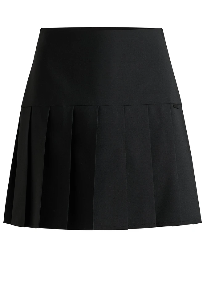 Pleated mini skirt a stretch wool blend