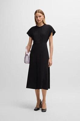 Keyhole-neckline dress with plissé insert