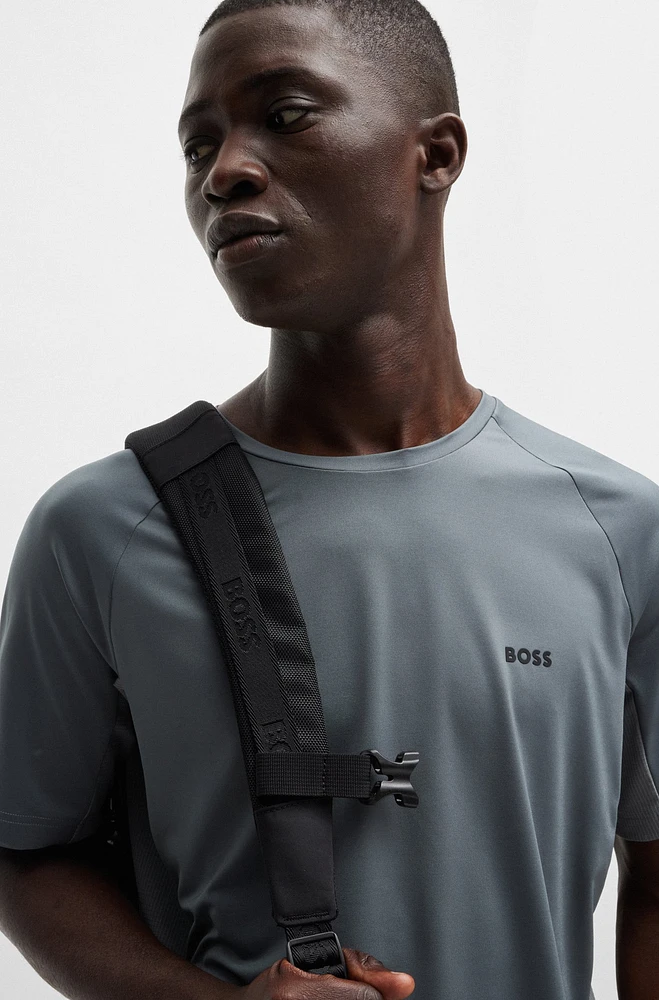 Performance-stretch T-shirt mixed materials