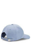 Cap with logo detail and adjustable strap