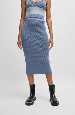 Knitted tube skirt with two-tone rib