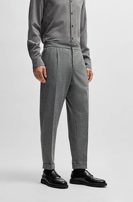 Tapered-fit trousers stretch flannel