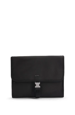 Buckle-closure washbag with signature details