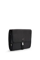 Buckle-closure washbag with signature details