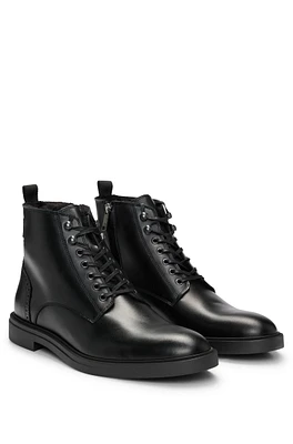 Leather half boots with lining and brogue details