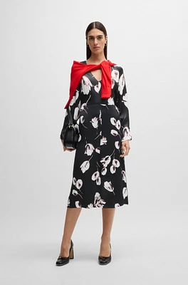 Satin V-neck dress with tulip print