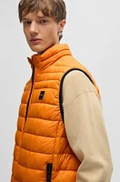 Packable slim-fit gilet water-repellent fabric