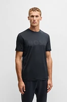 Active slim-fit T-shirt with moisture management