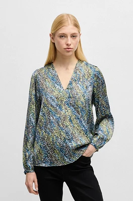 Regular-fit blouse with V neckline printed satin