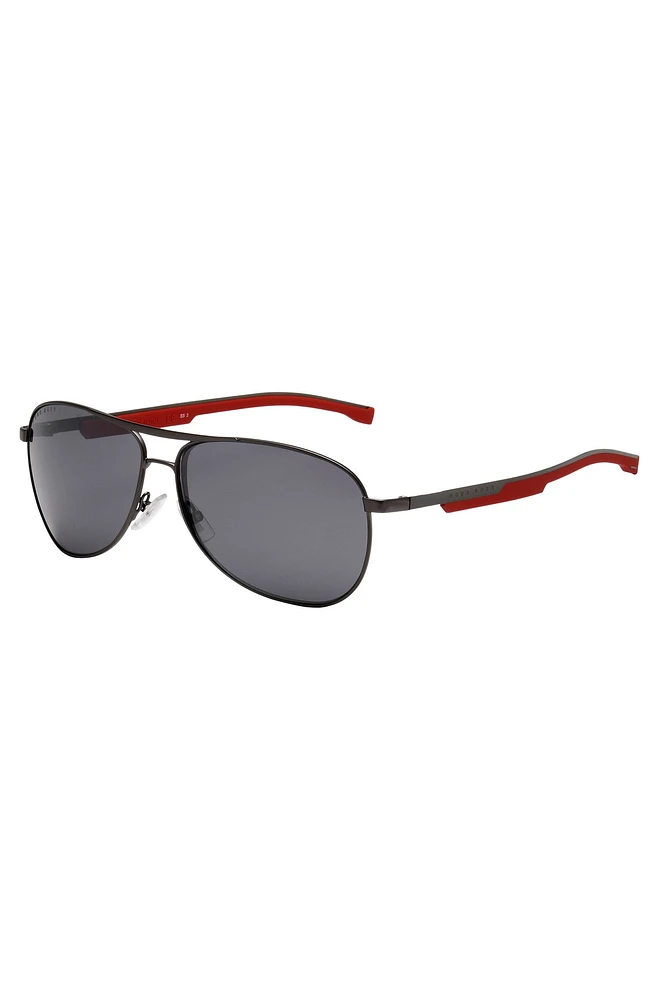 Sporty metal sunglasses with mixed-material temples