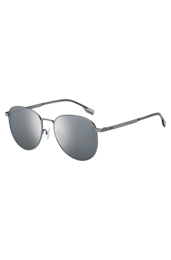 Steel sunglasses with branded beta-titanium temples