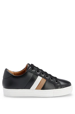 Kids' lace-up trainers leather with signature stripe