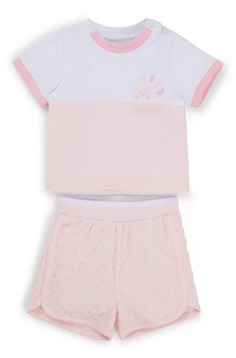 Gift-boxed T-shirt and shorts set for babies