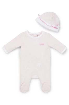 Gift-boxed sleepsuit and hat for babies