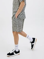 Relaxed Fit Jogger shorts | Jack & Jones®