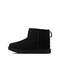 UGG® Classic Mini II Boot - Little Kid / Big Black