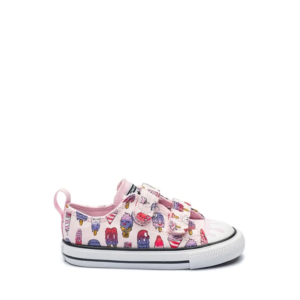Converse Chuck Taylor All Star 2V Lo Sneaker - Baby / Toddler Ice Cream | Southcentre