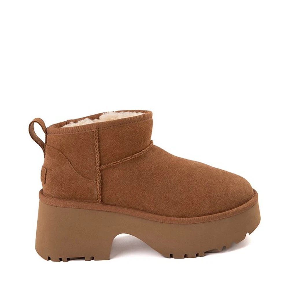 Botte UGG® Classic Ultra Mini New Heights pour femmes - Châtaigne