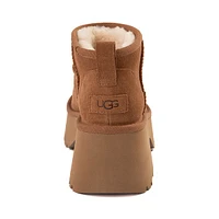 Botte UGG® Classic Ultra Mini New Heights pour femmes - Châtaigne