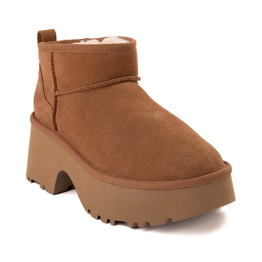 Botte UGG® Classic Ultra Mini New Heights pour femmes - Châtaigne