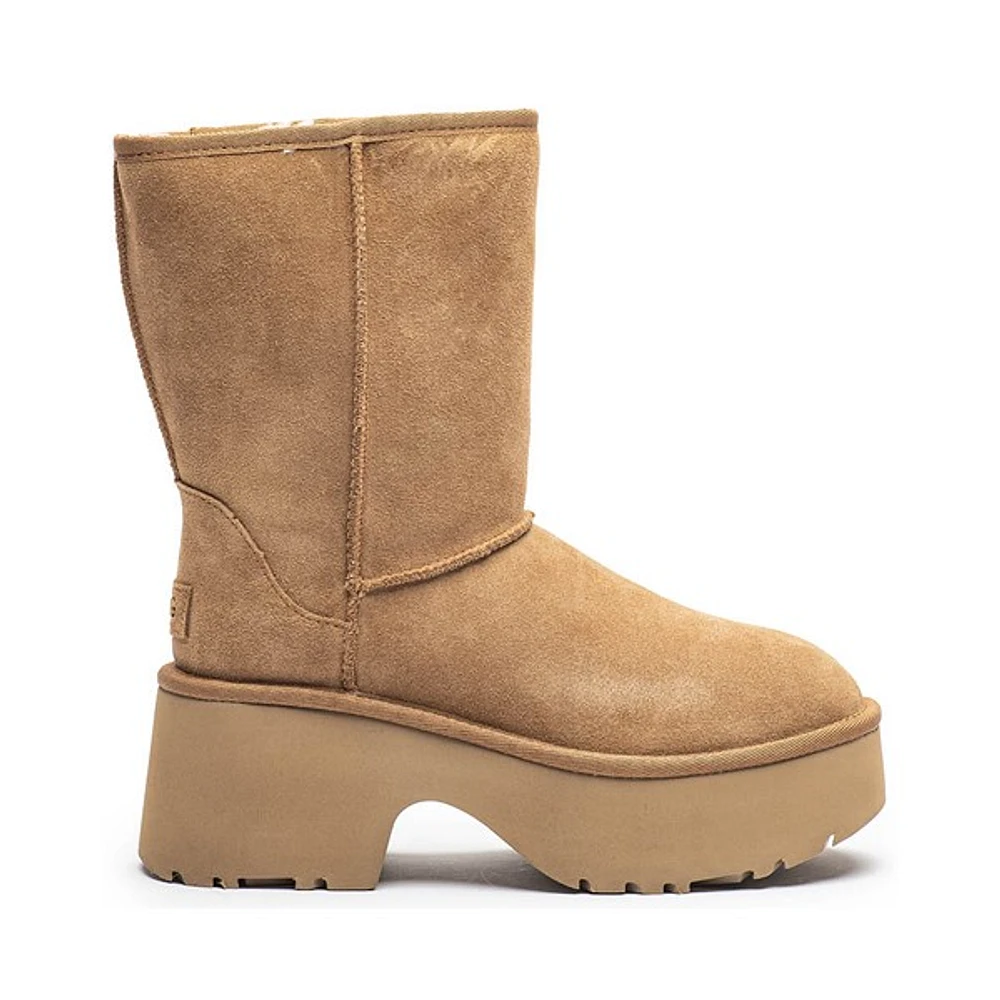 Botte UGG® Classic Short New Heights pour femmes - Châtaigne