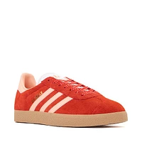 Chaussure athlétique adidas Gazelle pour femmes - Rouge / Rose