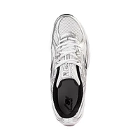 Chaussure athlétique New Balance 740