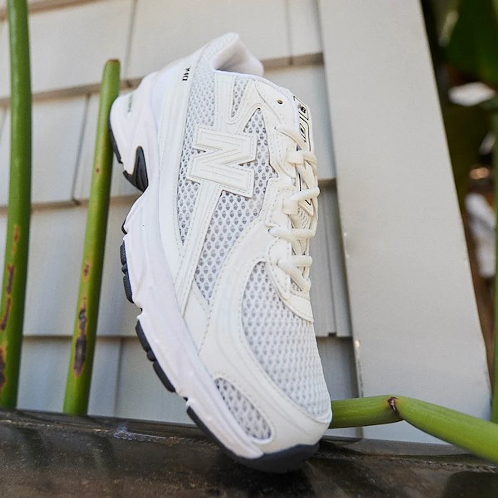 New Balance 740 Athletic Shoe