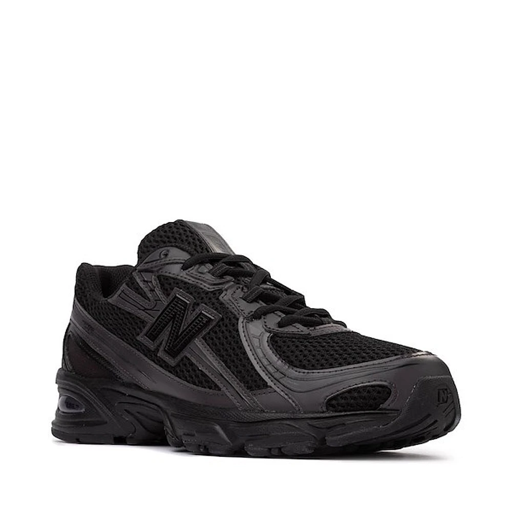 New Balance 740 Athletic Shoe - Black /
