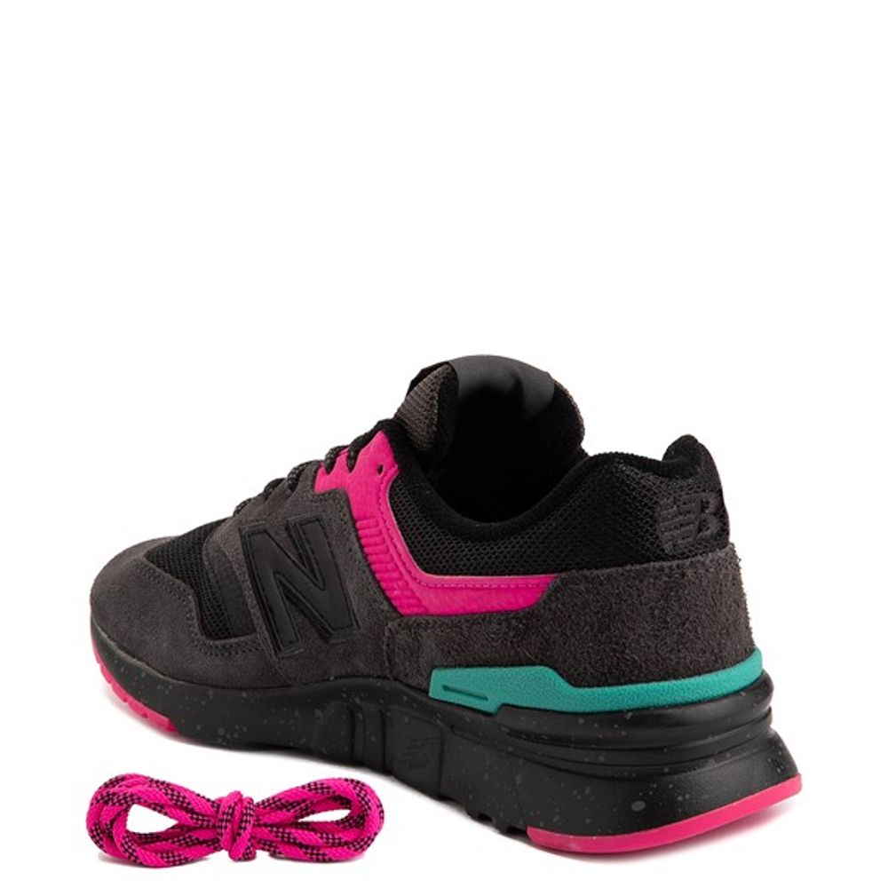 Womens New Balance 997H Athletic Shoe