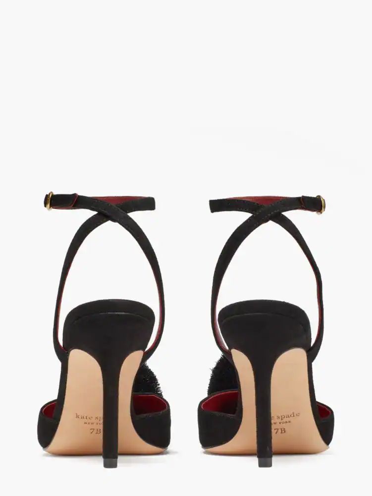 Amour Pom Pumps