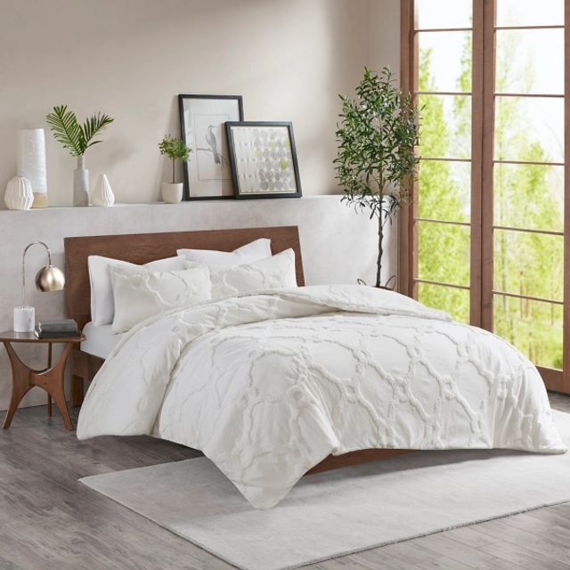 Ivory Cotton Tufted Full/Queen 3-pc. Comforter Set