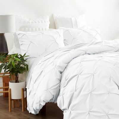 White Soft Pinched 3-pc. Queen Duvet Cover Set